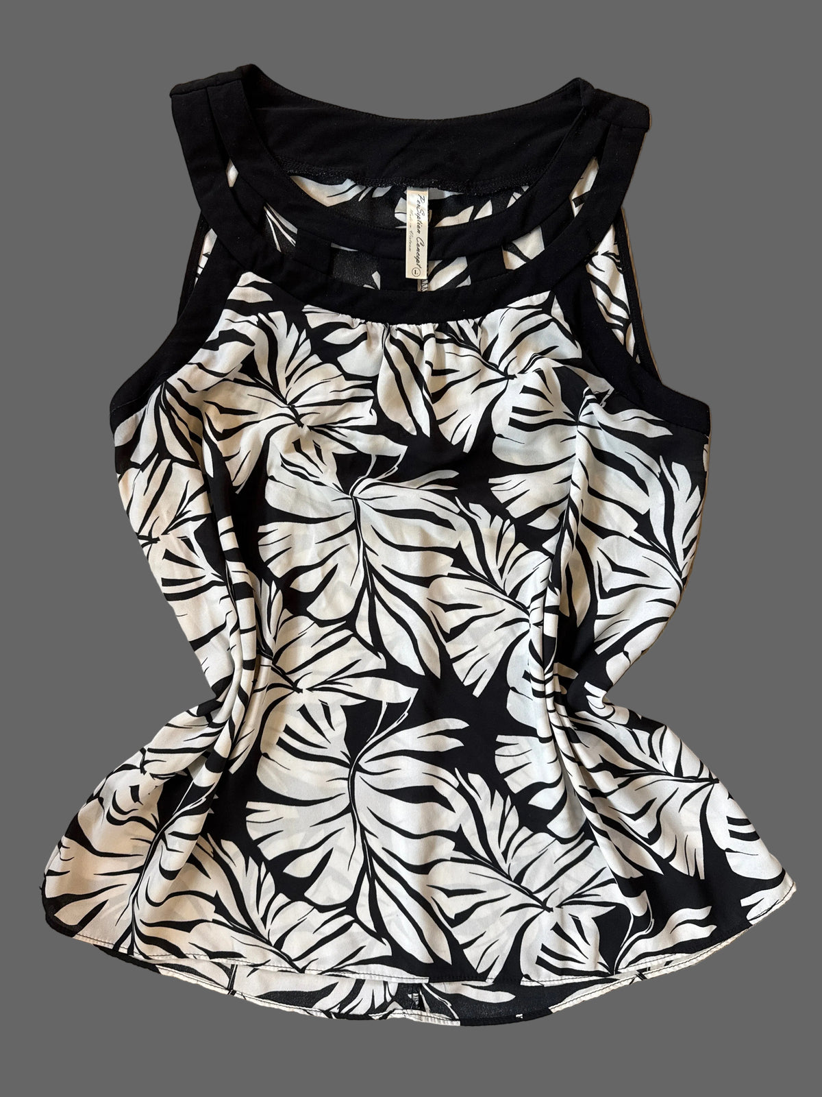PerSeption Concept Black & White Tropical Leaf Print Top, Size L